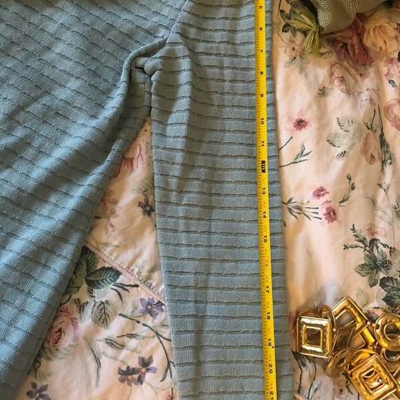 St.John vintage top - Picture 6 of 8